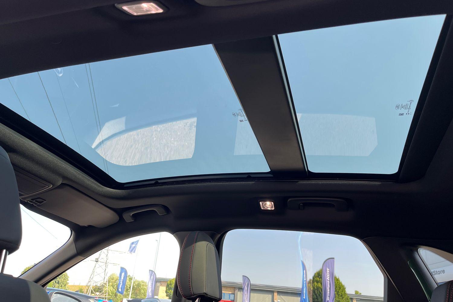 Ford KUGA Photo 34