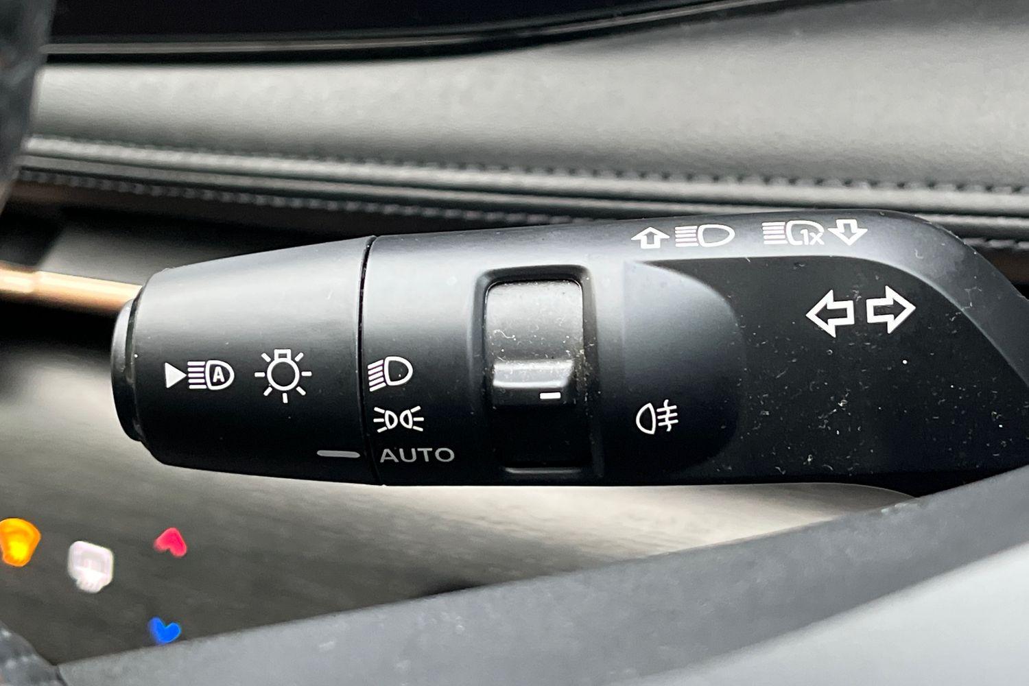 Nissan Ariya Photo 13