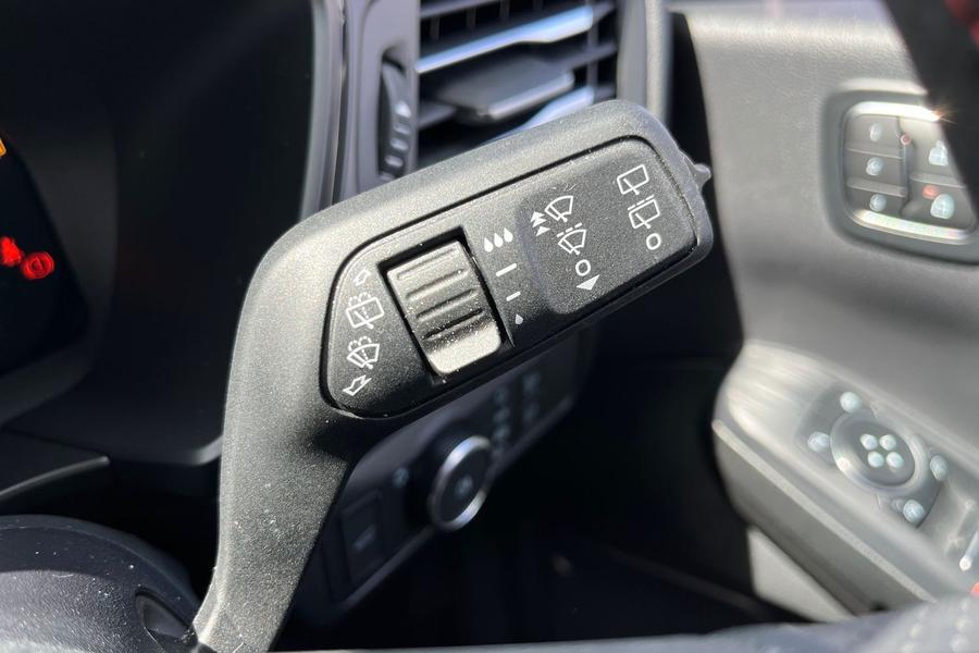 Ford Kuga Photo autoimg-da08c9a220bcf4edb07e85ea3f478a9a4d8bc6df.jpg