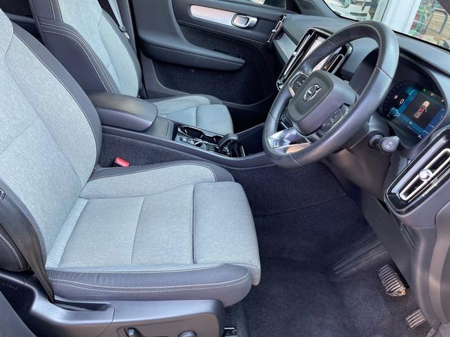 VOLVO Xc40 Photo 29