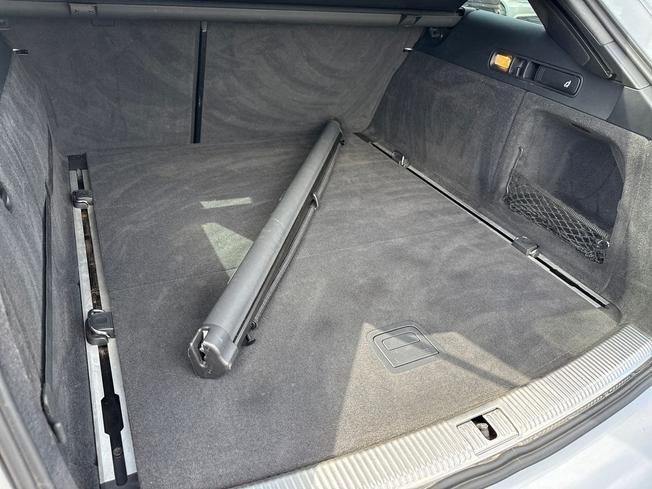 AUDI A6 Avant Photo 12