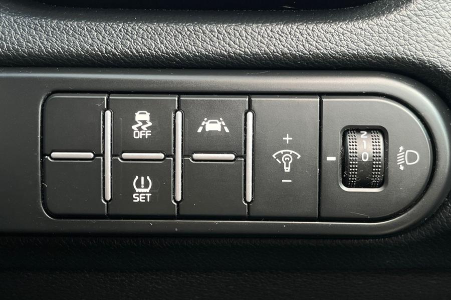 Kia XCEED Photo autoimg-da10cebb5fe58791d351e4fef804ce4f4d3cbfc6.jpg