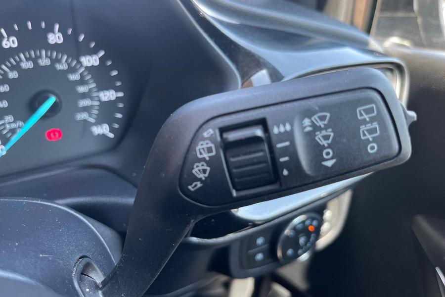 Ford FIESTA Photo autoimg-da11519fa91477b0bc9b6fcbb91c0008d66e4c10.jpg