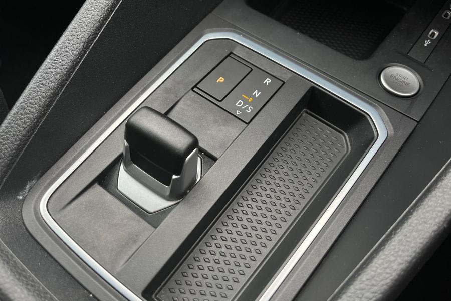Ford Grand Tourneo Connect Photo autoimg-da12ac890ff43f68f3c6c26d3fd7bc470b413c93.jpg