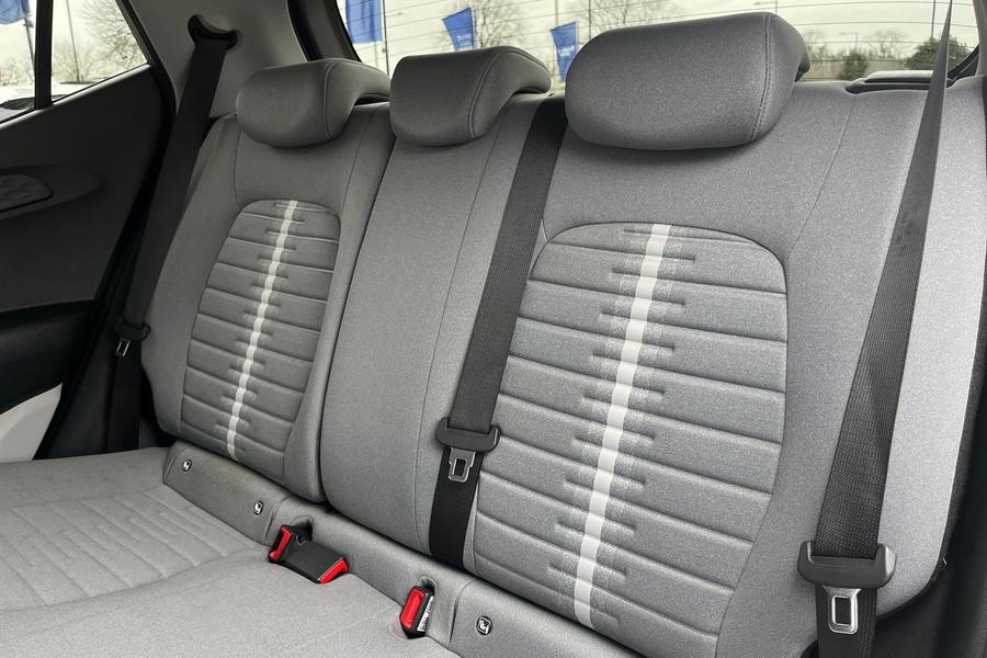 Hyundai I10 Photo autoimg-da14632e34feedc6fa99c19357415dc2f252786b.jpg