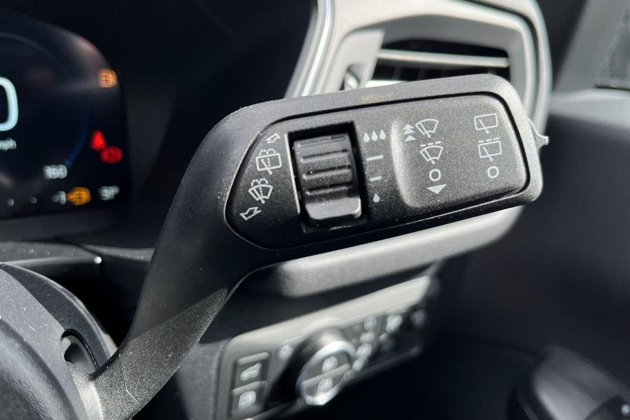 Ford KUGA Photo autoimg-da14e867dc51eb5caeb4629a0186d9d13fe7027c.jpg