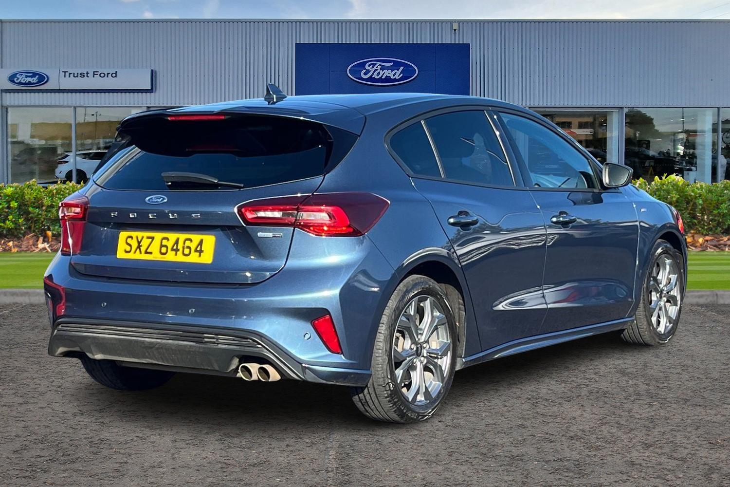 Ford FOCUS Photo 3