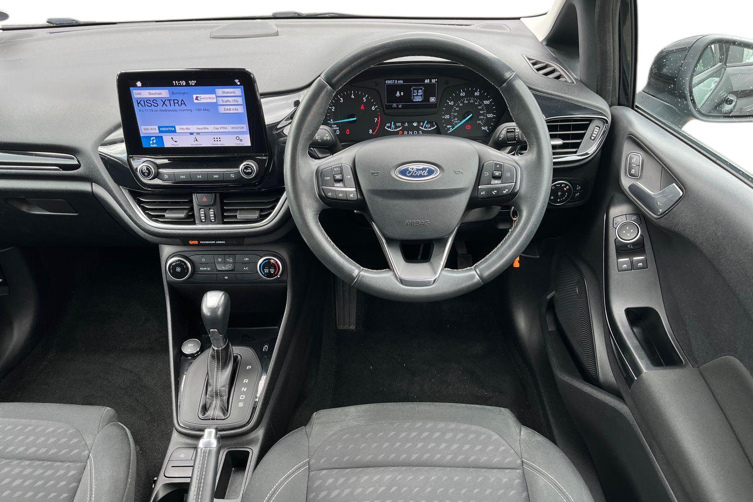 Ford FIESTA Photo 10