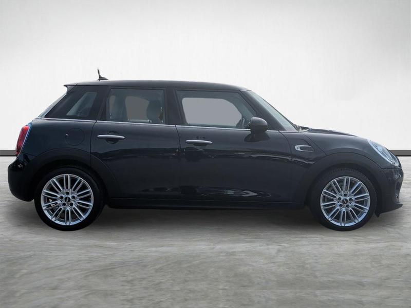 Used MINI Hatch YY68WFF 2