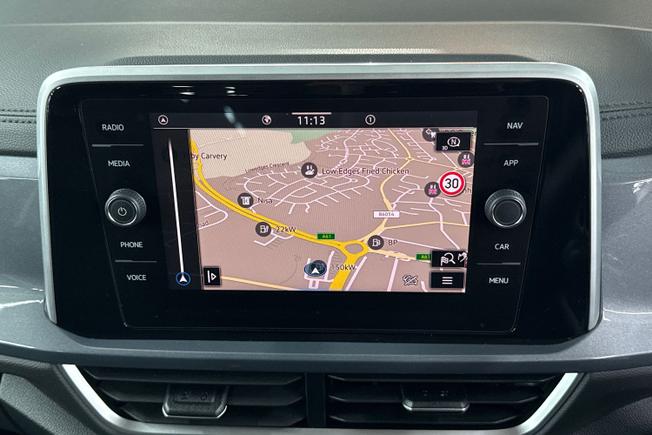 VOLKSWAGEN T-Roc Photo 14