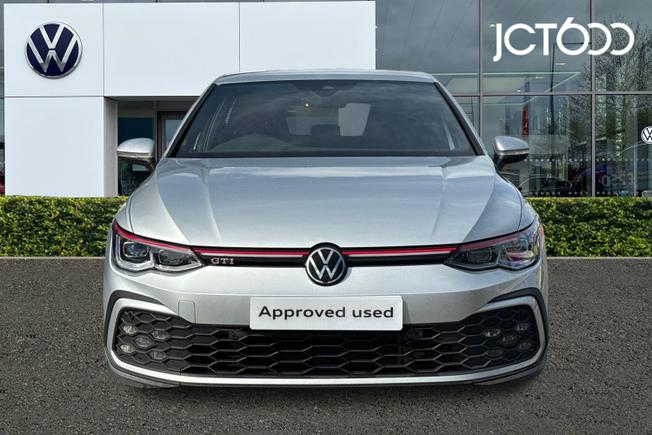 VOLKSWAGEN Golf Photo 8