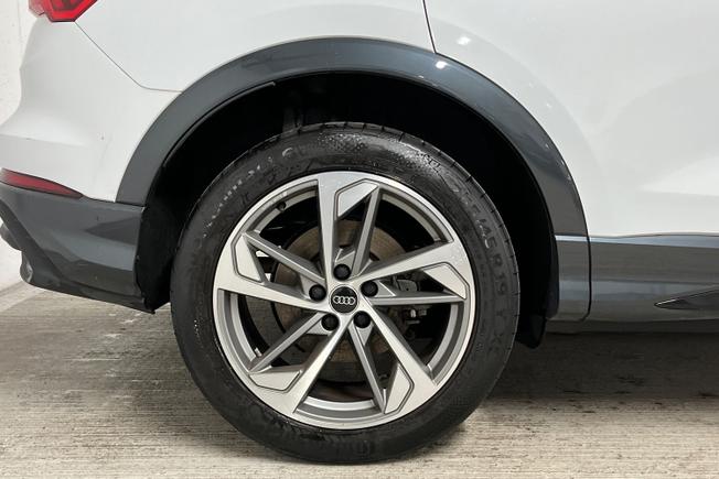 AUDI Q3 Photo 5