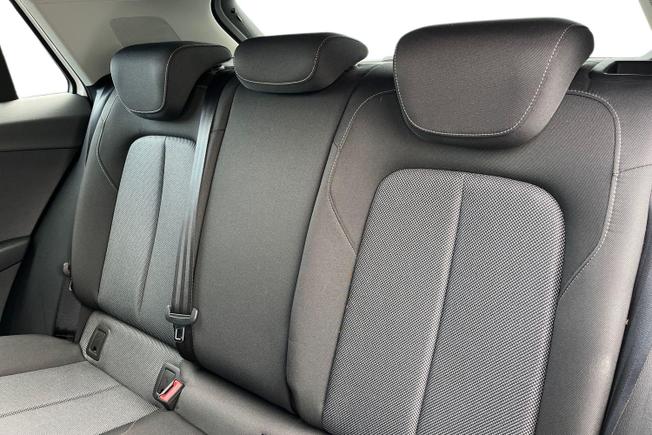 AUDI Q2 Photo 9