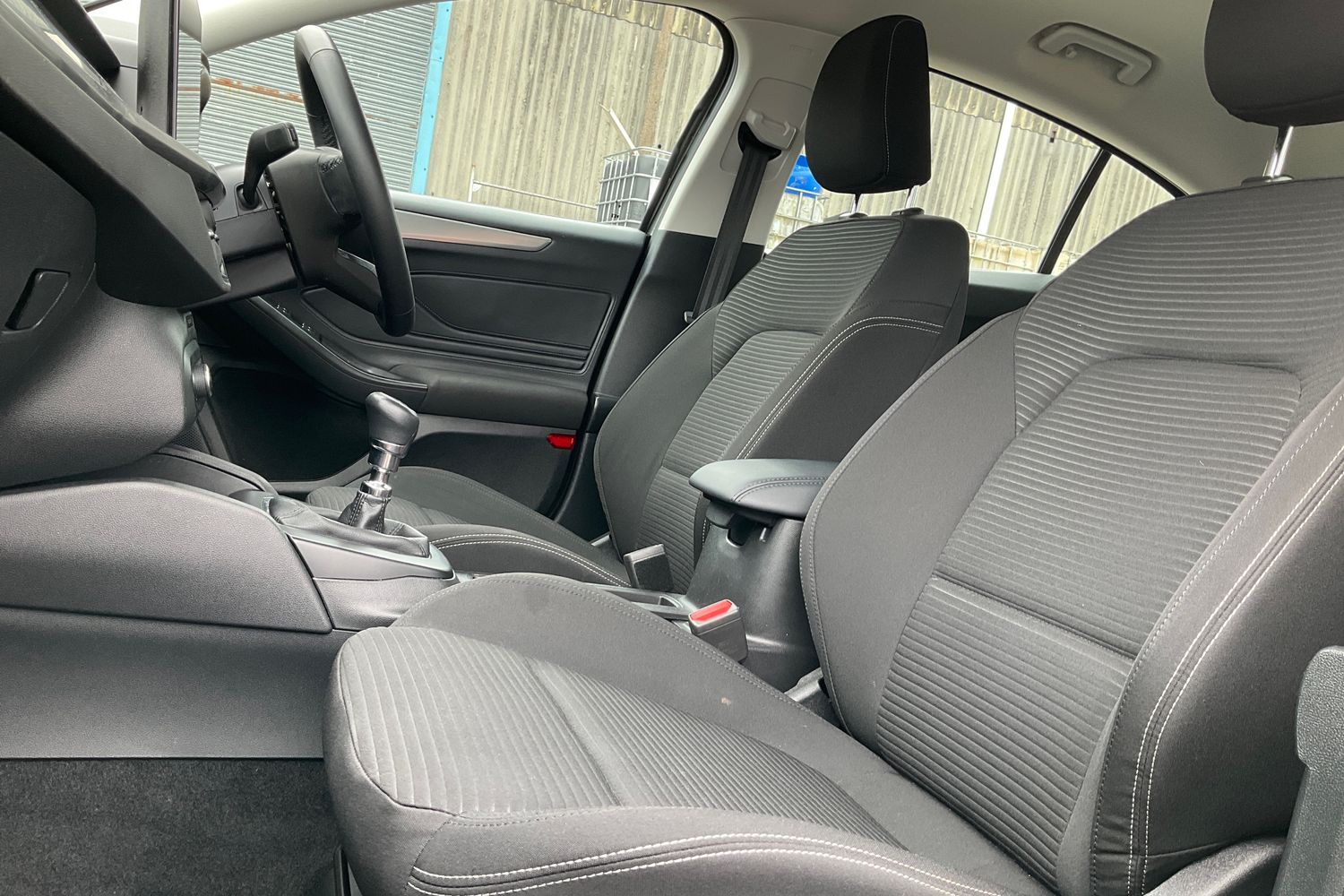 Ford Focus Photo 18