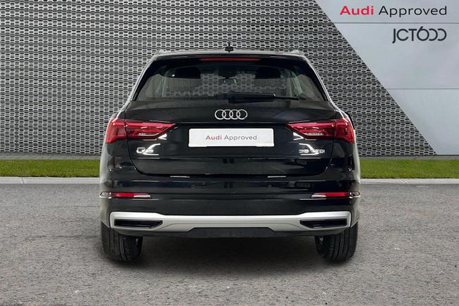 AUDI Q3 Photo 7