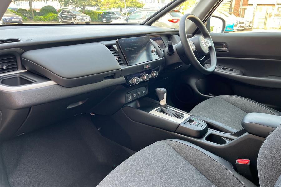 Honda Jazz Photo autoimg-da2ab7440390c209575f2235a9efbd1867e07c18.jpg