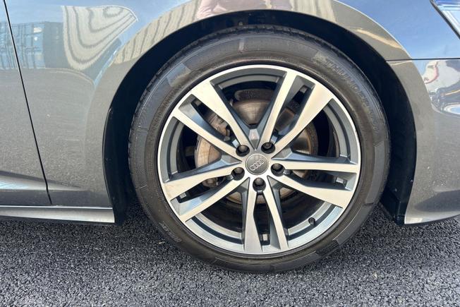 AUDI A6 Avant Photo 25