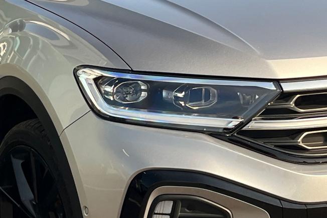 VOLKSWAGEN T-Roc Photo 19