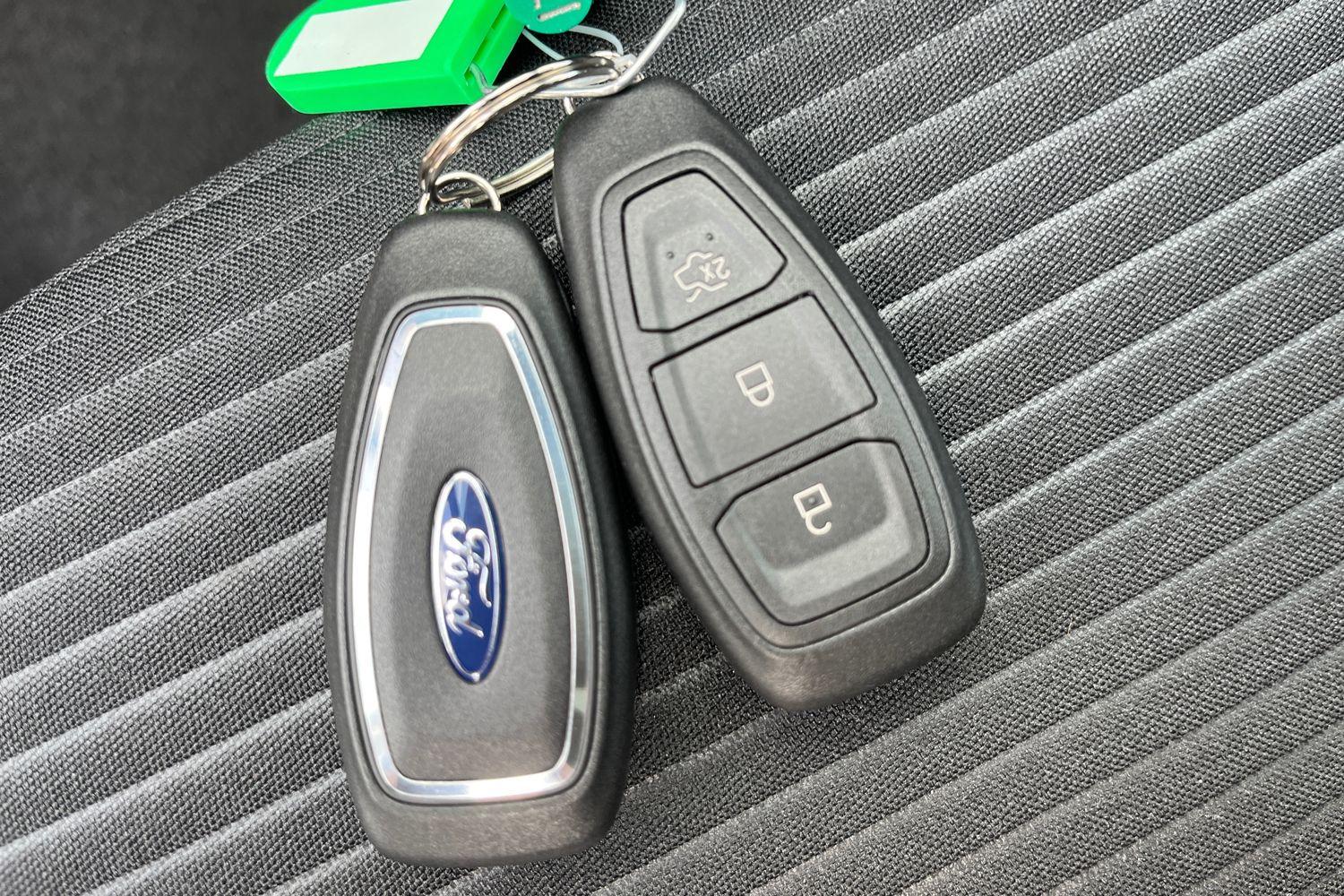Ford FOCUS Photo 21