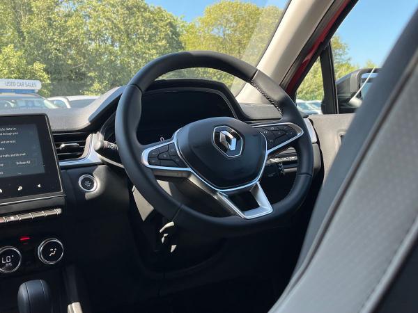 Renault Captur Photo autoimg-da30eb002de500ad1c2c992446b121e7b05fe75d.jpg