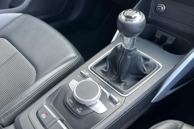 AUDI Q2 Photo 32