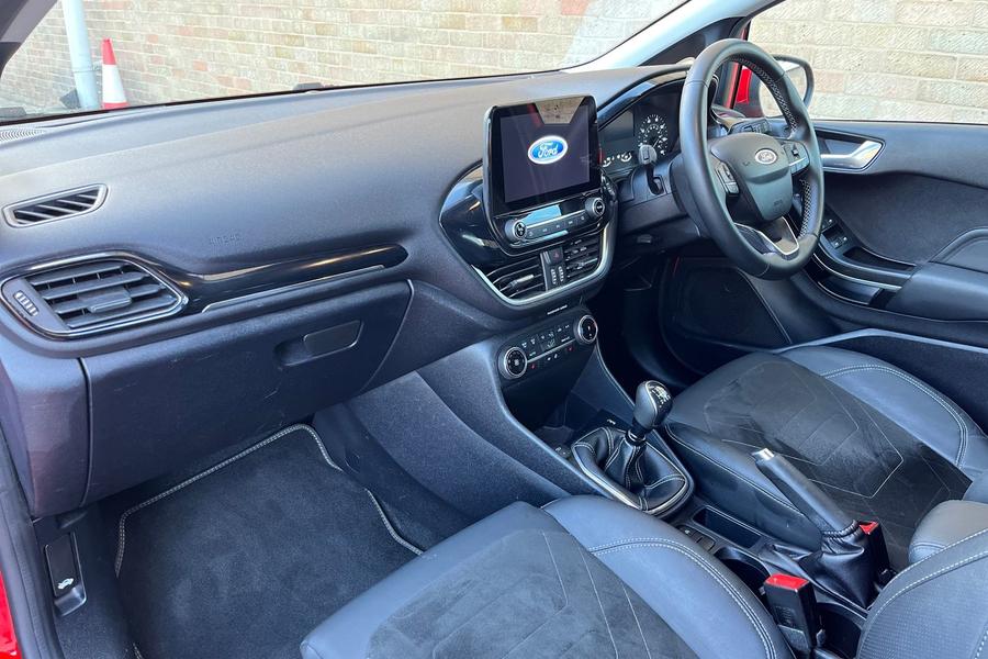 Ford FIESTA Photo autoimg-da326a25783d52b5b80d7af6c9d267b5396d4393.jpg
