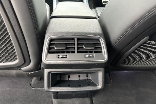AUDI Q8 E-Tron Photo 27