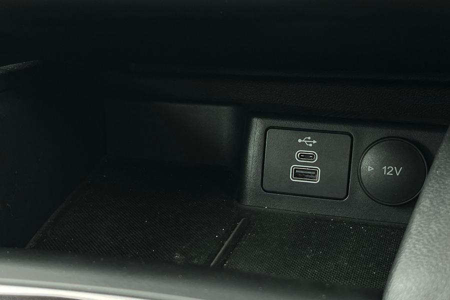 Ford FOCUS Photo autoimg-da3ba4ea8f7880eb138b4c996e9eb37850431566.jpg