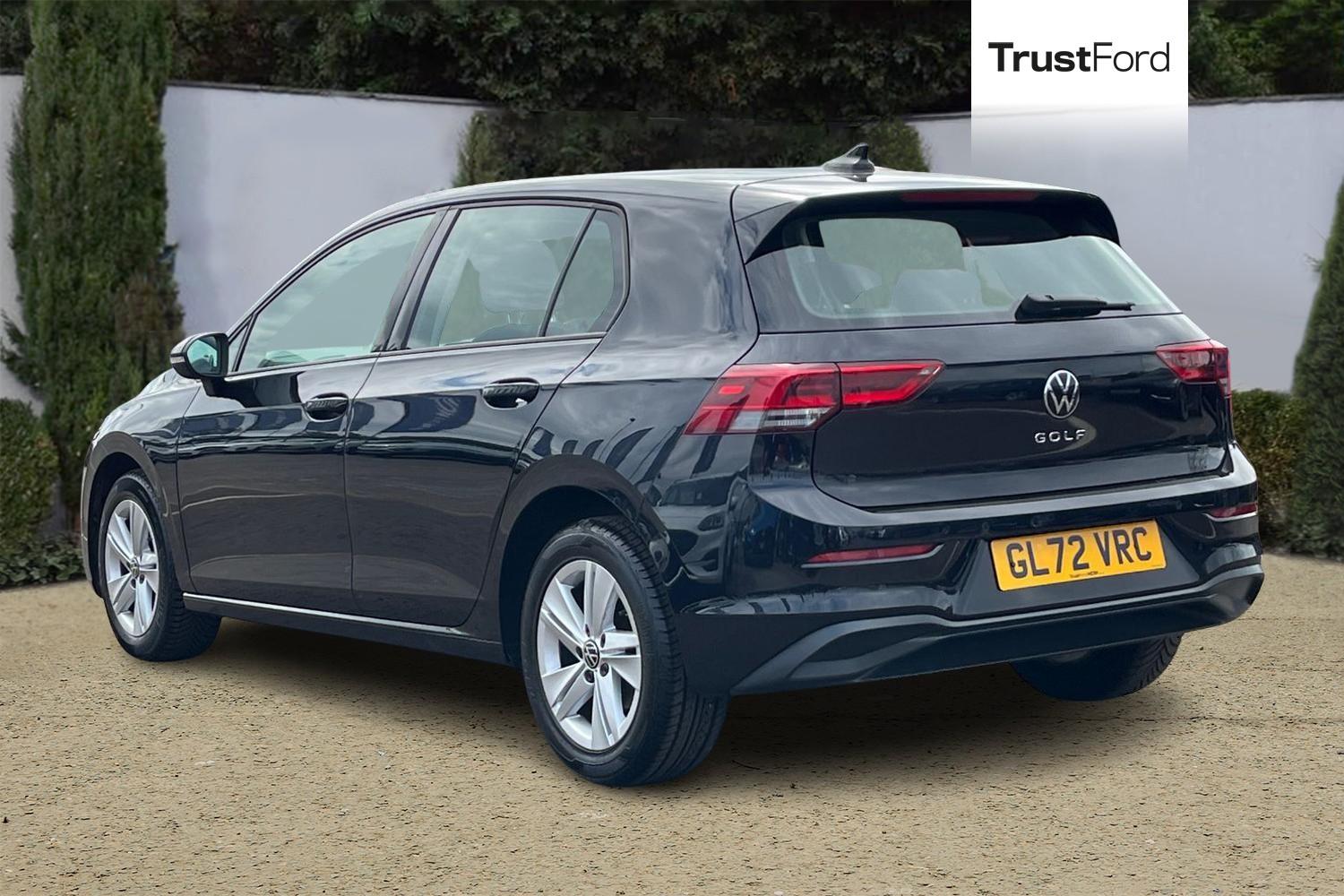 Volkswagen Golf Photo 1