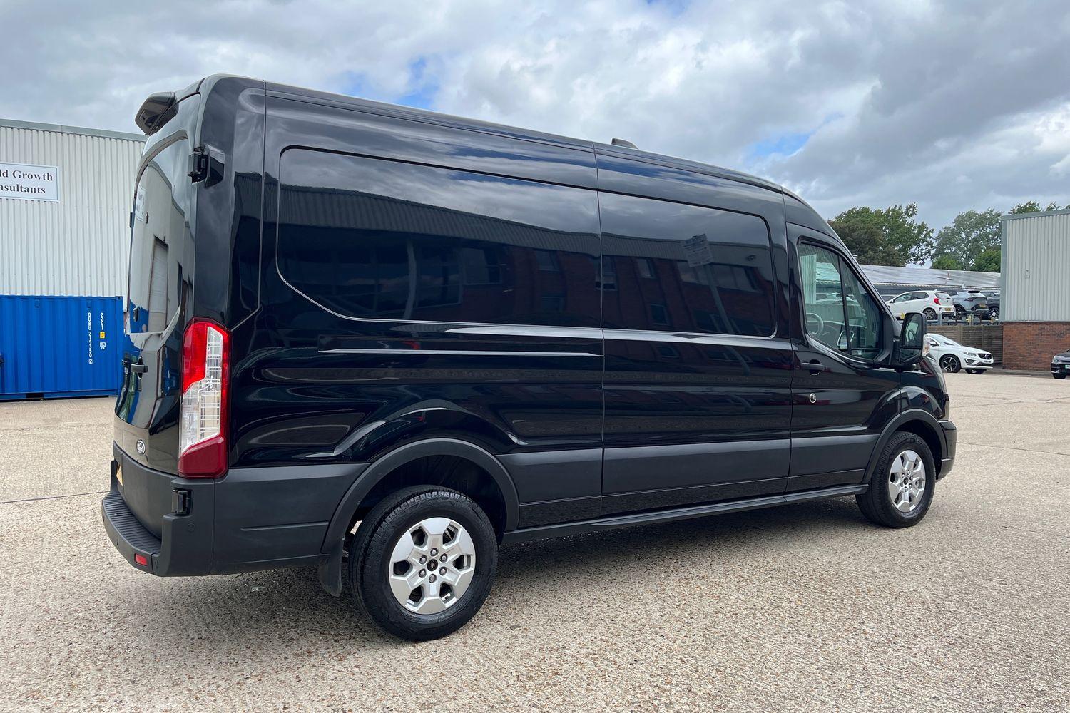 Ford Transit Photo 6
