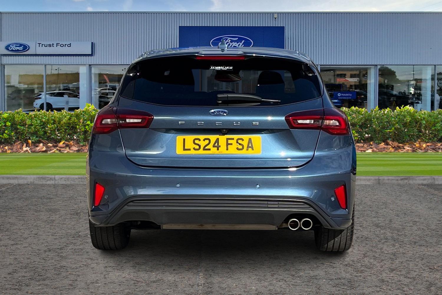 Ford Focus Photo 6