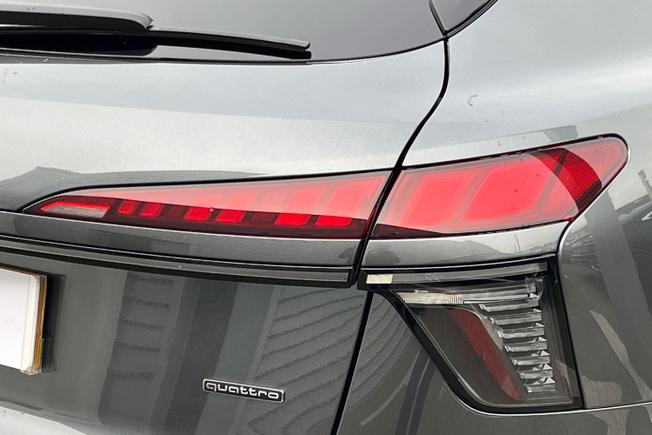 Audi Q3 Photo 18