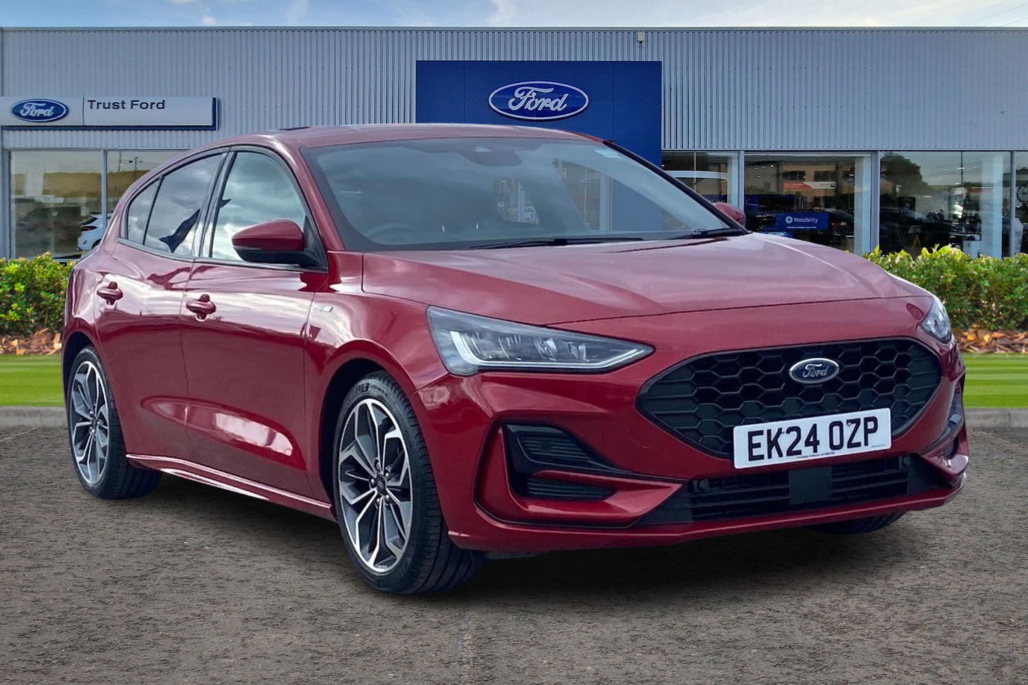Ford FOCUS Photo 0