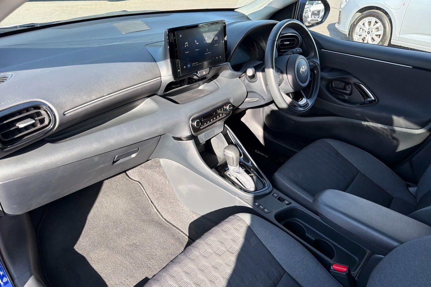 Toyota Yaris Photo 17