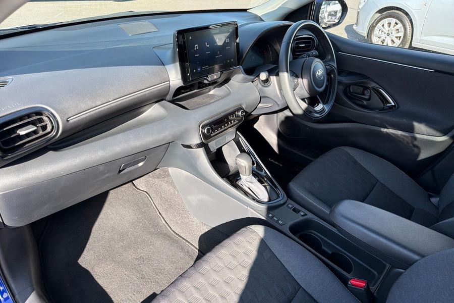 Toyota Yaris Photo autoimg-da578bc4349d51d287060f27a9dce9dd60f9f302.jpg