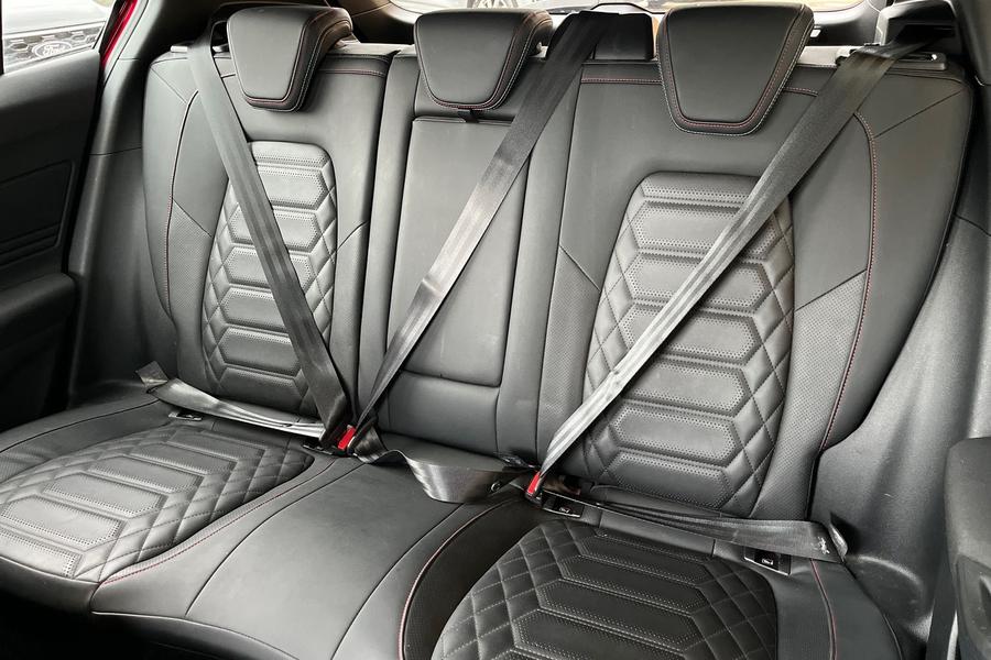 Ford FOCUS Photo autoimg-da59a3a191b650f1a131e025123c52a9170ce9a4.jpg