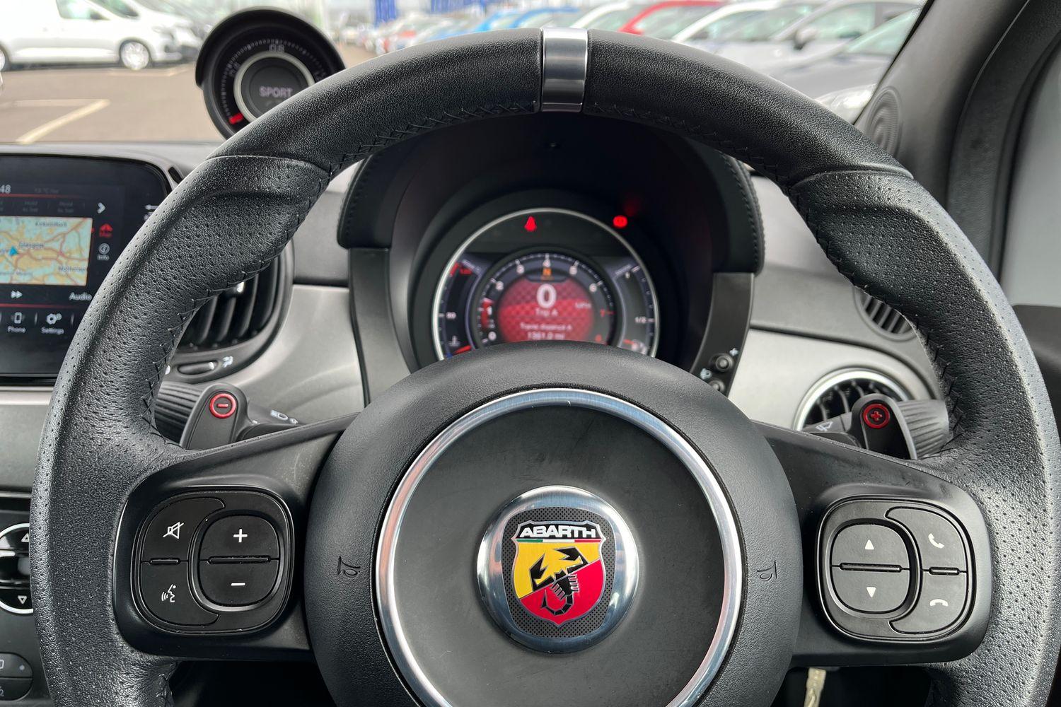 Abarth 595 Photo 11