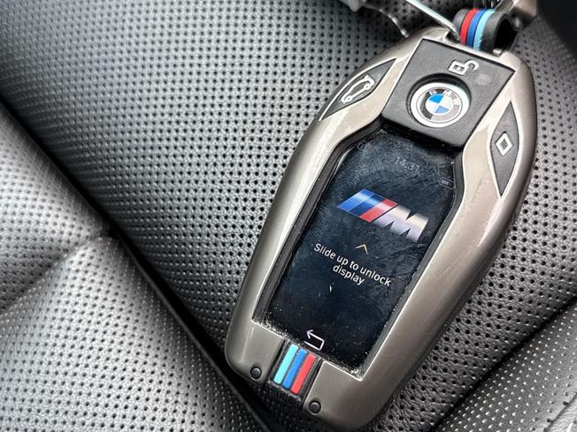 BMW 8 Series Photo 56
