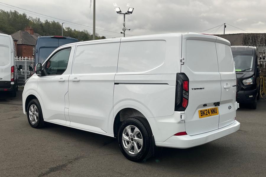 Ford TRANSIT CUSTOM Photo autoimg-da5eb8a7ee4ed6472f75b34f6dc76db73c876d81.jpg