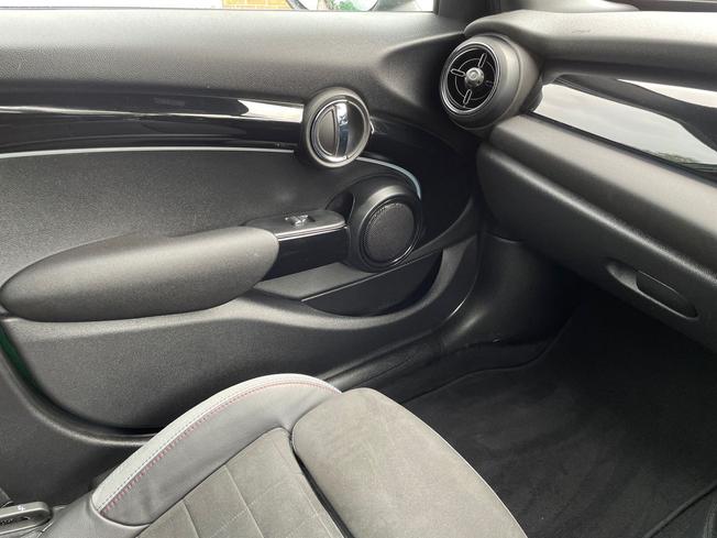 MINI Hatch Photo 48