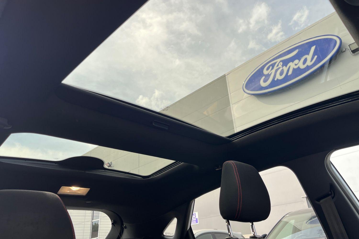 Ford PUMA Photo 29