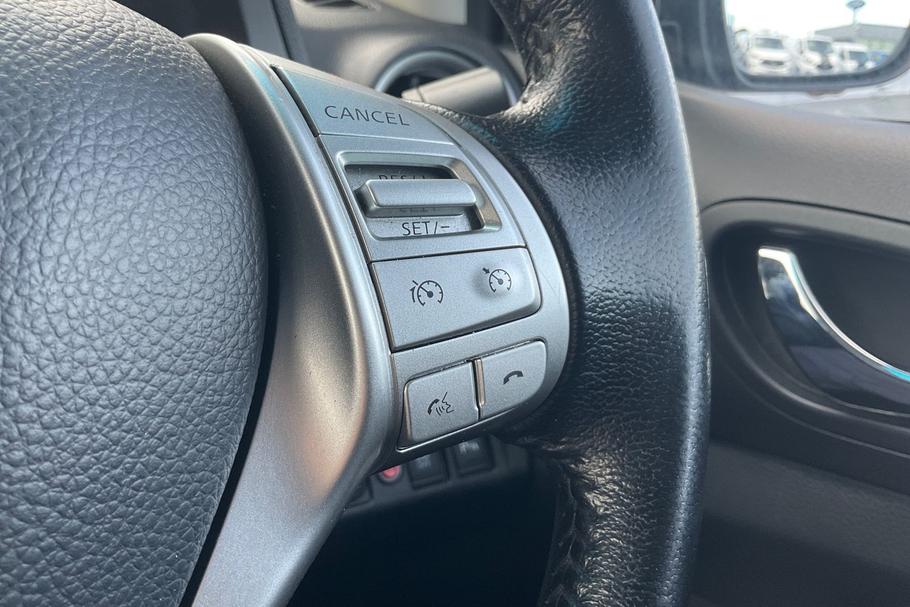 Used Nissan Navara YN18XFG 30