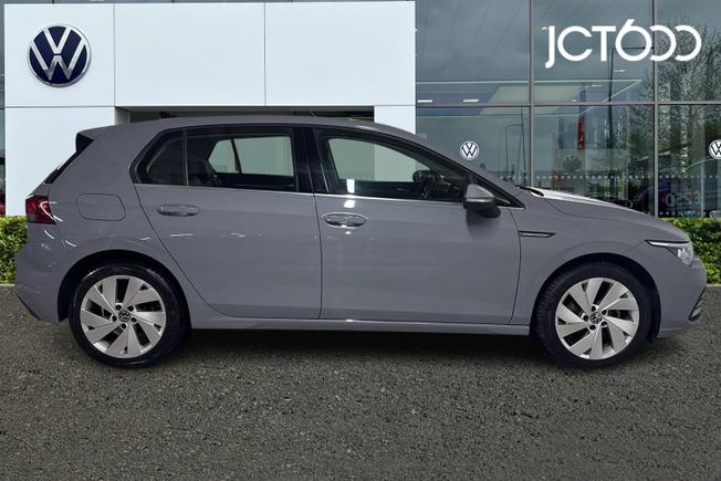 VOLKSWAGEN Golf Photo 4