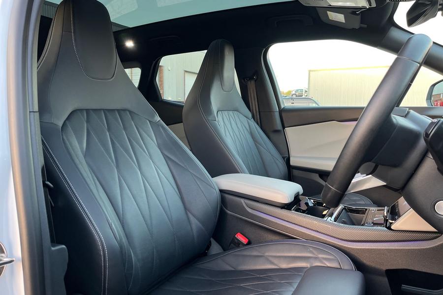 Ford Explorer Photo autoimg-da681e9f2d33073493b1fae061368becd09e3525.jpg