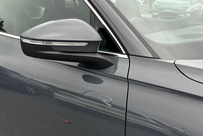 VOLKSWAGEN Tiguan Photo 20