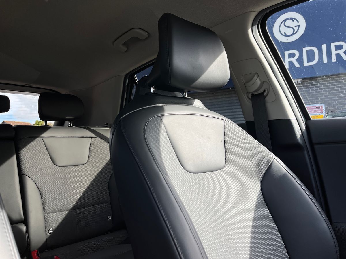 Kia Niro Photo 37