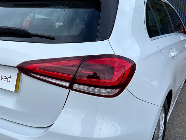 Mercedes-Benz A Class Photo 18