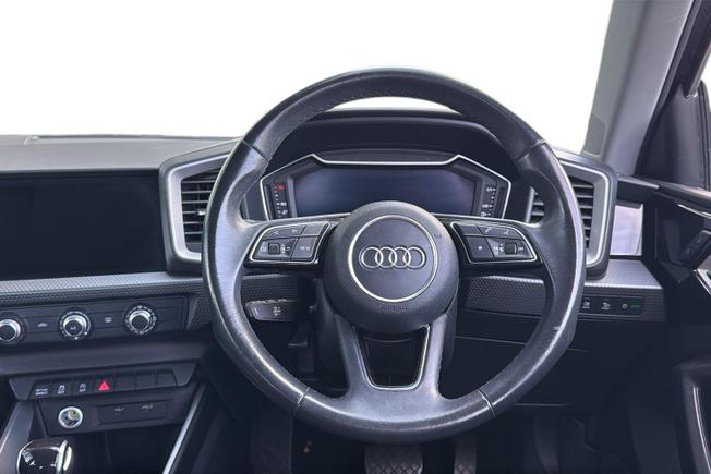 AUDI A1 Photo 11