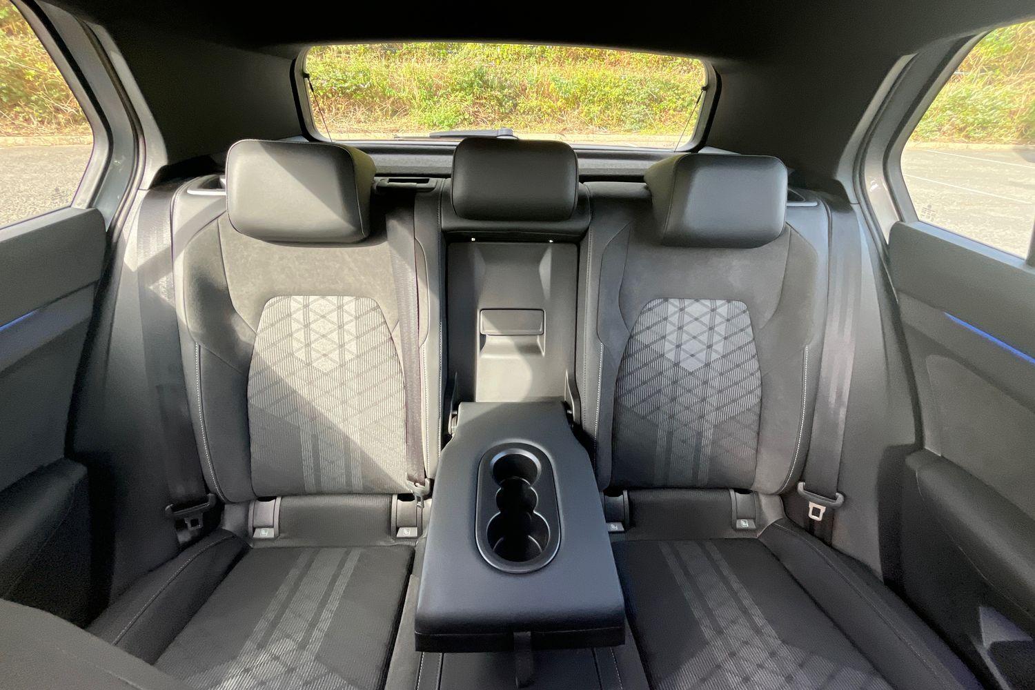 Volkswagen Golf Photo 19