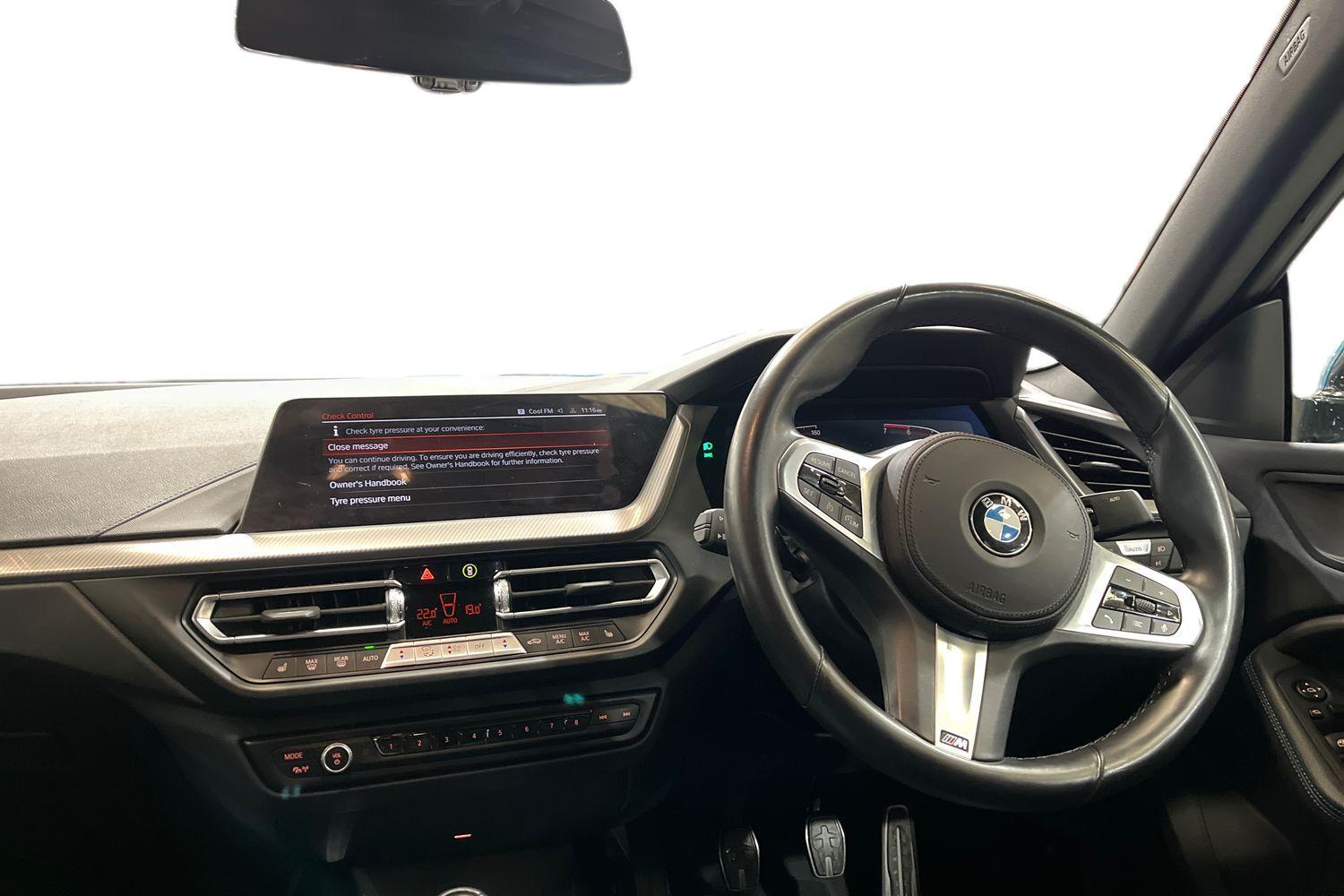 BMW 2 SERIES Photo 9